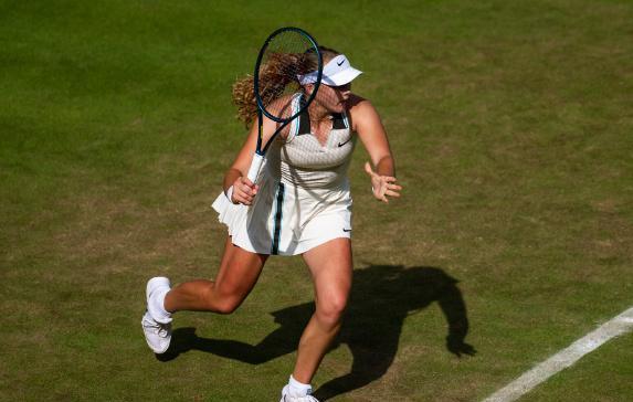 关于德约科维奇在湖人比赛中反败为胜，大比分获胜引发热议！引发球迷热议的信息-九游入口